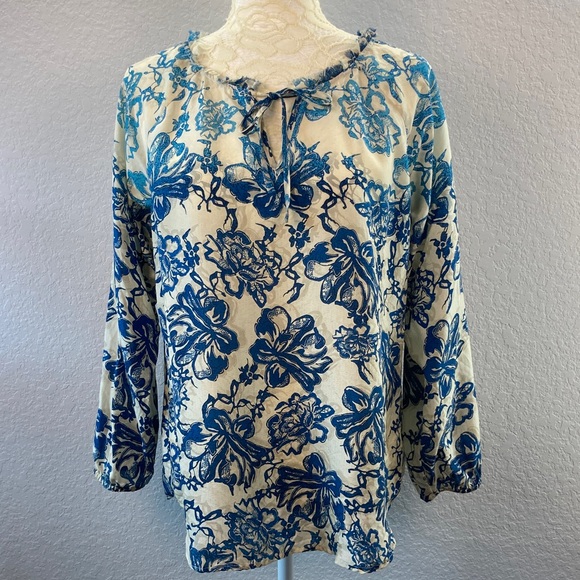 Sundance Cream and Blue Floral Silk Blouse Medium - Picture 8 of 10